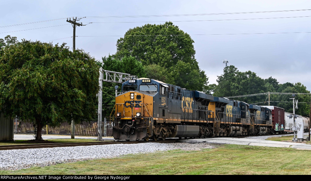 CSX 892